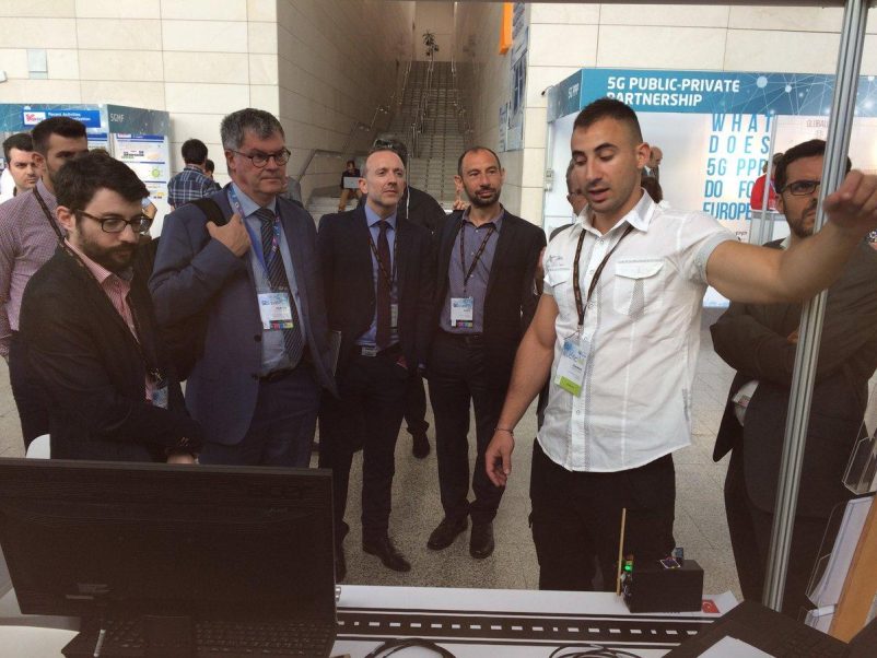WINGS - ICT Solutions shows the 5G-MOBIX demo of Greece Turkey cross border corridor to DG CONNECT's Pearse O'Donohue